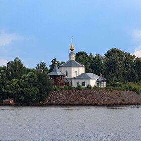 Архитектурные берега реки Волга