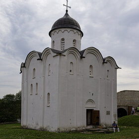 Староладожская крепость. Церковь Святого Георгия.