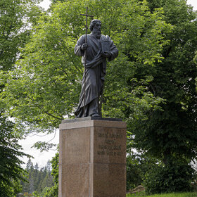 Памятник Андрею Первозванному на Валааме