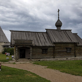 Староладожская крепость. Церковь Дмитрия Солунского.